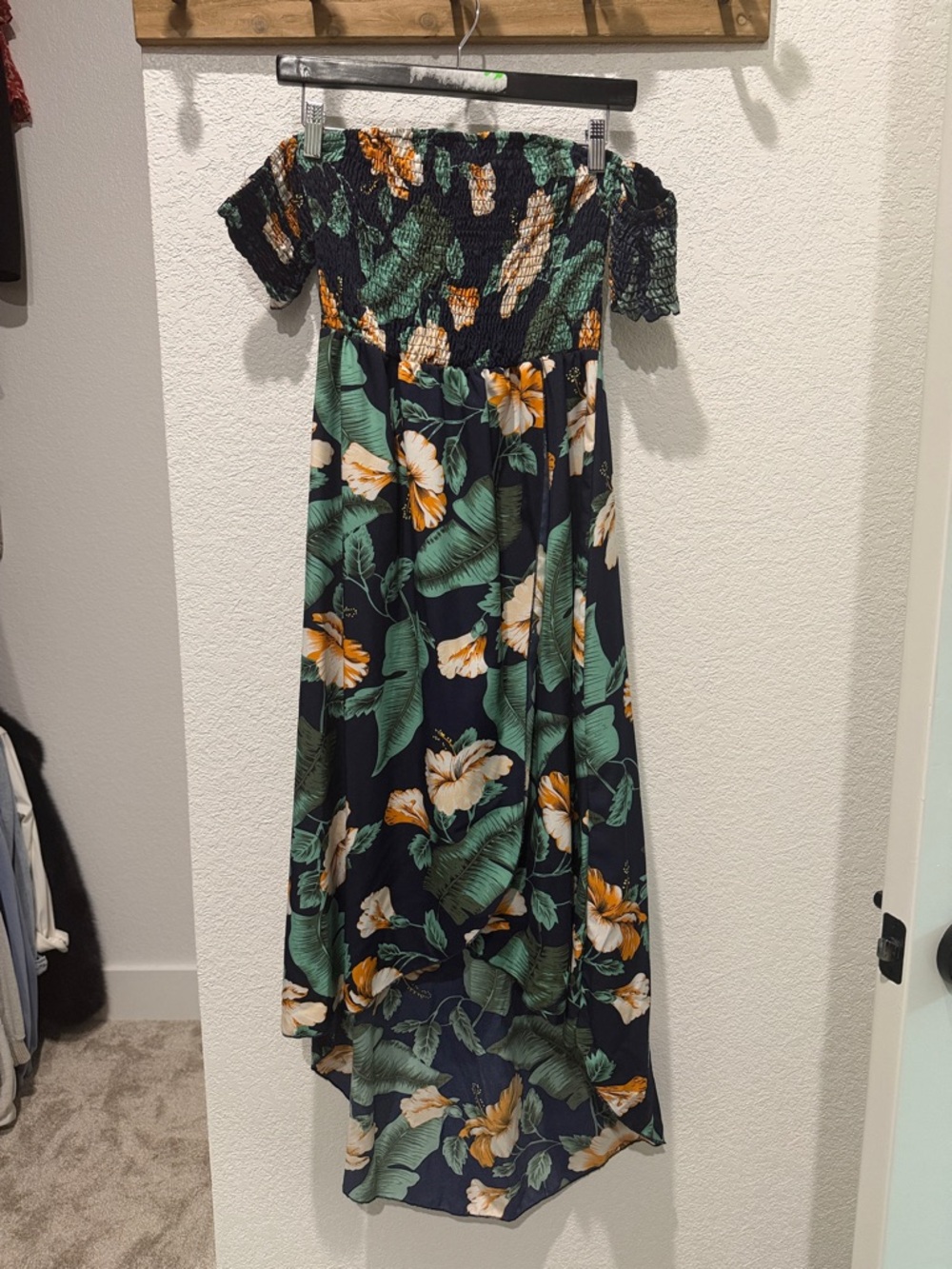 Cupshe Navy Off-Shoulder High-Low Maxi Dress with Green Leaf & Gold Floral Print